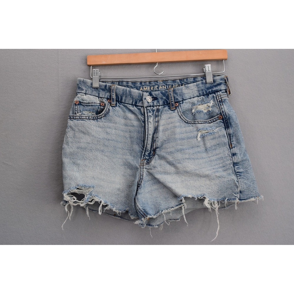 American Eagle Outfitters Curvy Relaxed Short 8 Distressed Denim Womens 2024